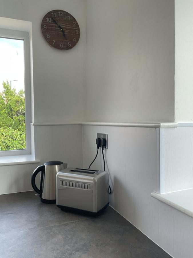 Large 2-Bedroom Maisonette With Free Parking Twickenham Dış mekan fotoğraf